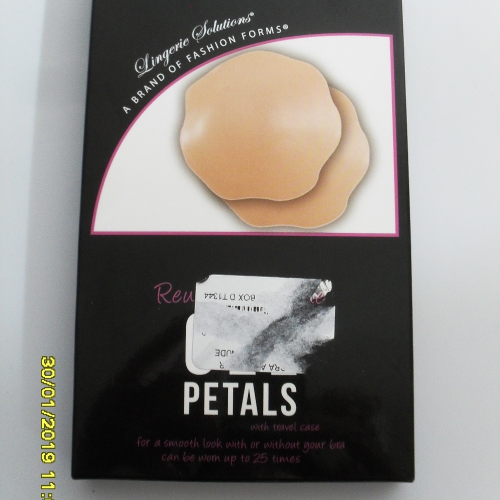 NEW IN BOX REUSABLE SILICONE GEL PETALS